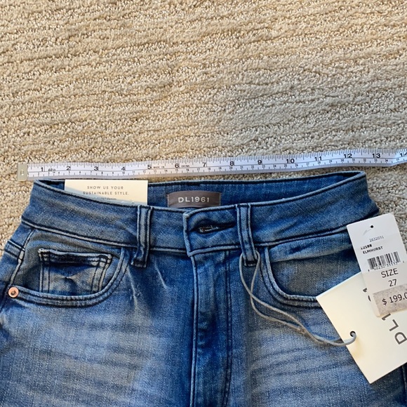 DL1961 Rachel high rise flared jeans NWT - Picture 5 of 7
